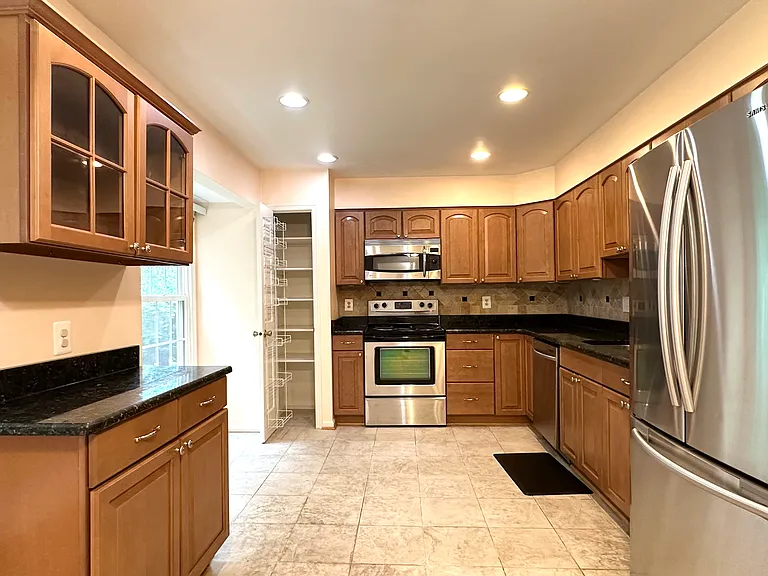 5127 Kenside Ct — Photo 14