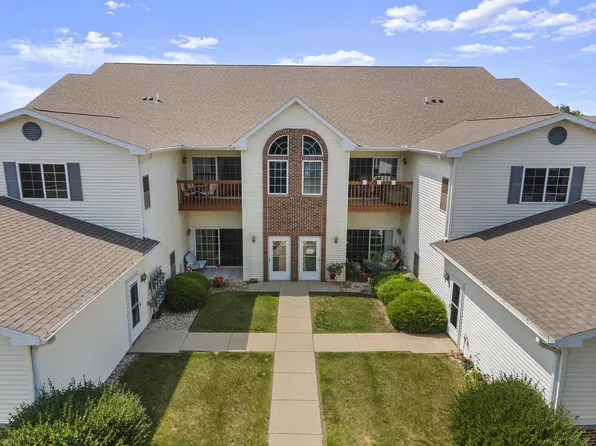 1604 Commonwealth Drive #5, Fort Atkinson, WI 53538