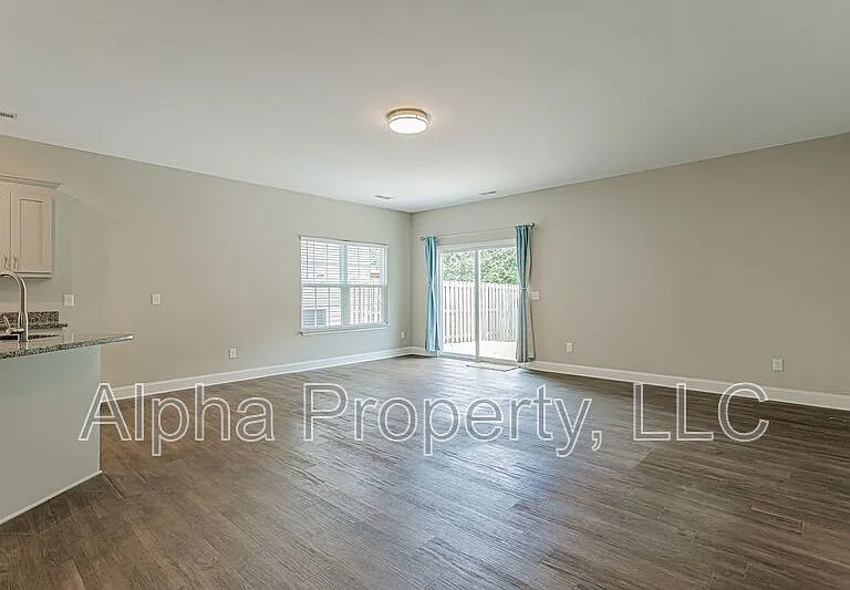 830 Chartwell Dr — Photo 8