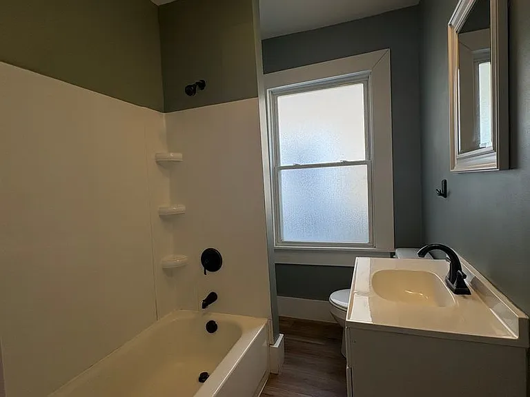 535 Marie Ave — Photo 17
