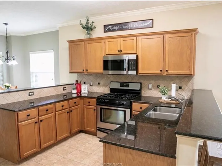 4219 Candace Ct — Photo 4