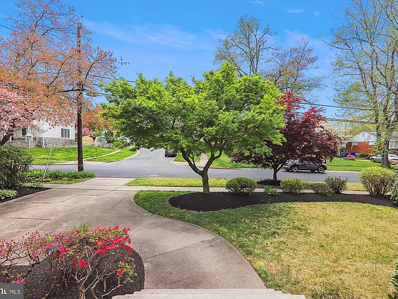 3rd image of 11501 Ashley Dr