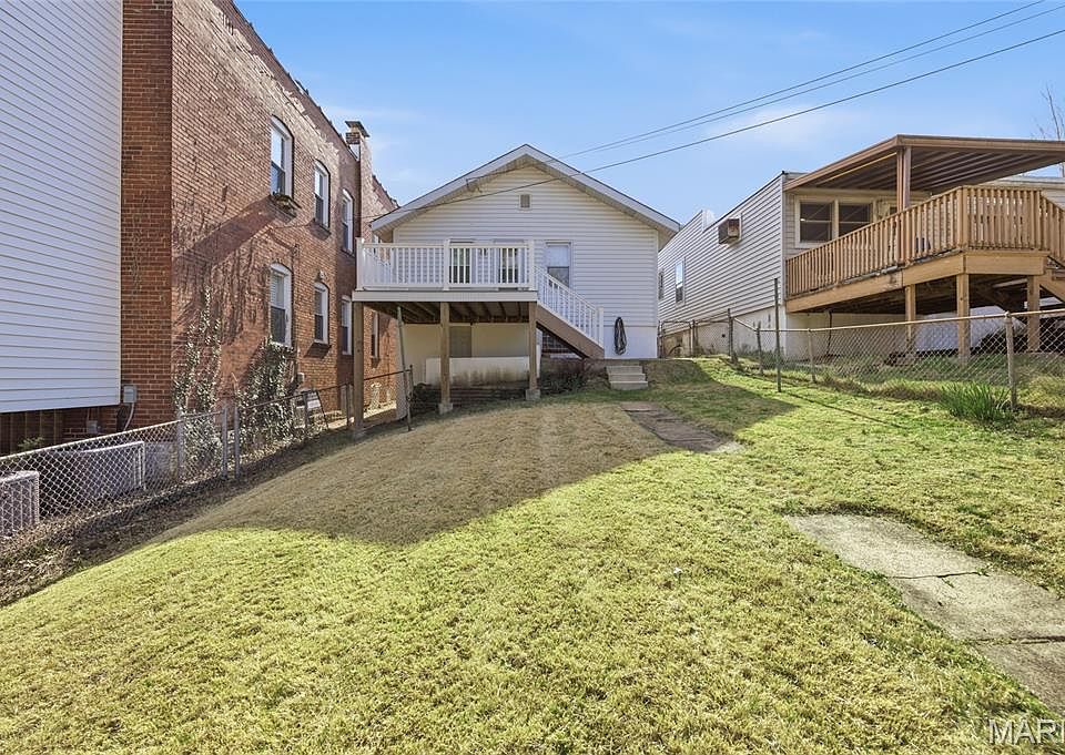 交渉中 4609 Milentz Ave, Saint Louis, MO 63116 | Zillow