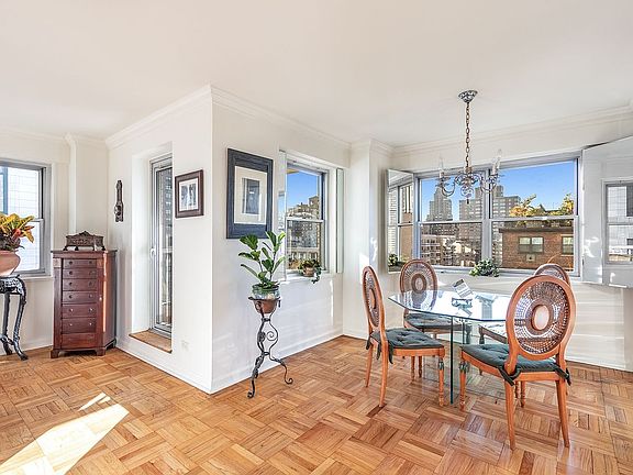 4th image of 70 E 10th St APT 14M