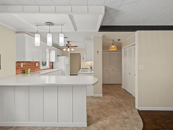 1205 S Cottage Grove Ave