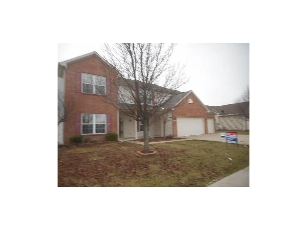 8581 Robin Run Way photo 1