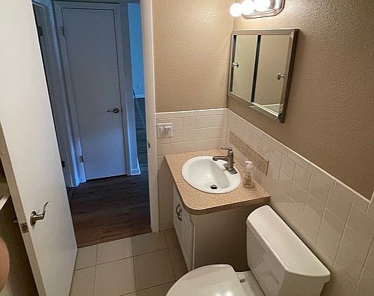 4th image of 2330 Ecuadorian Way APT 14