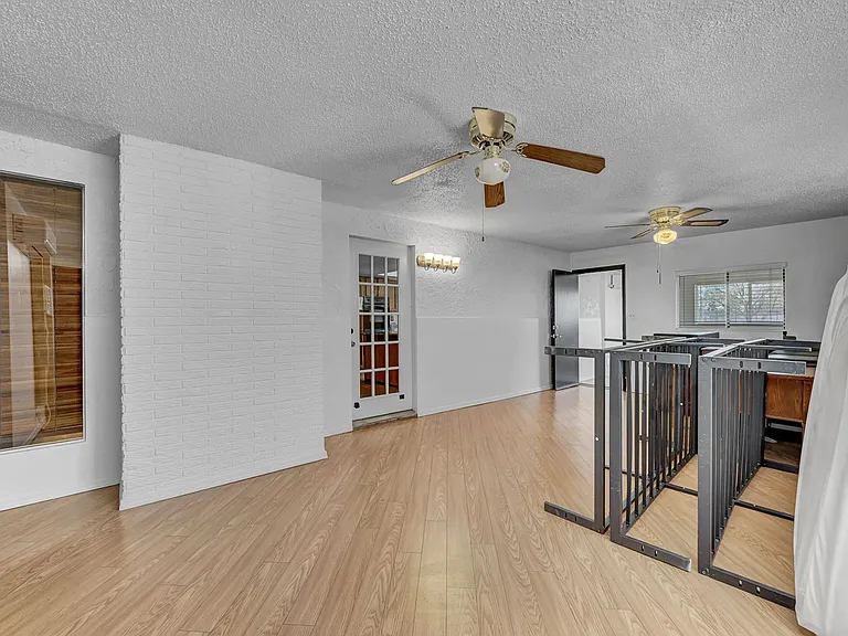 6975 Obannon Dr — Photo 22