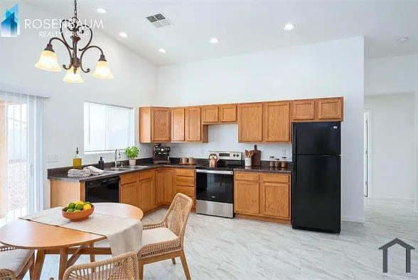 4 bed, 1420 sqft, $1,695 — Photo 4