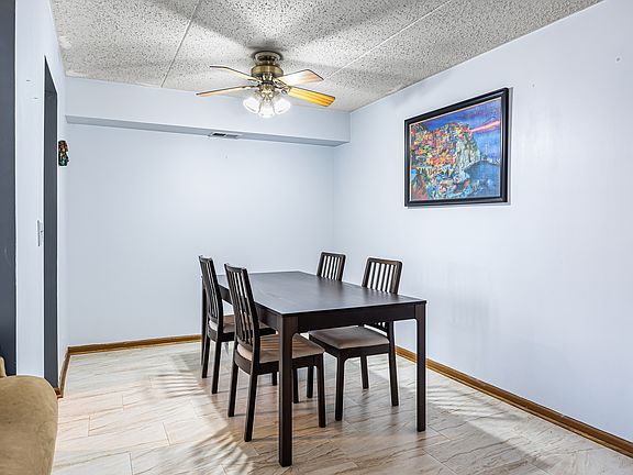 5th image of 1226 Chalet Rd #2-102