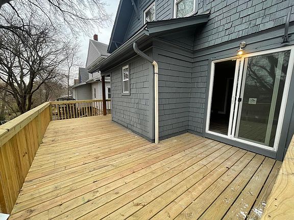 2nd image of 1025 Waverly Ave