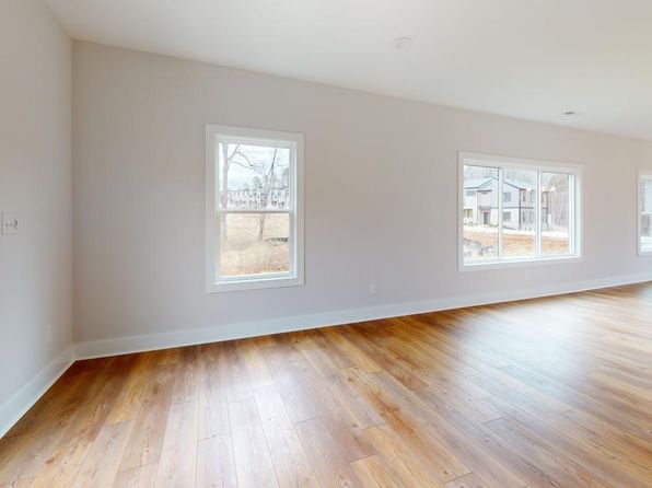 165 Allure Dr, Rustburg, VA 24588