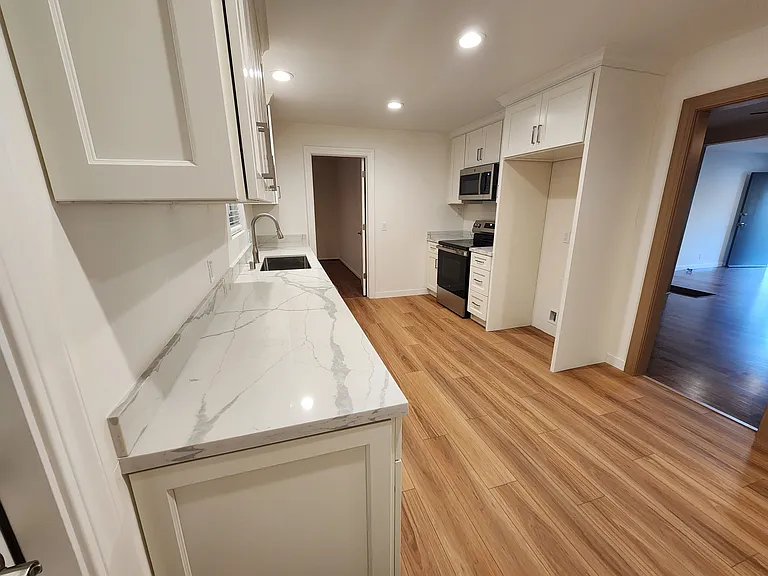 209 Rolando Ave — Photo 6