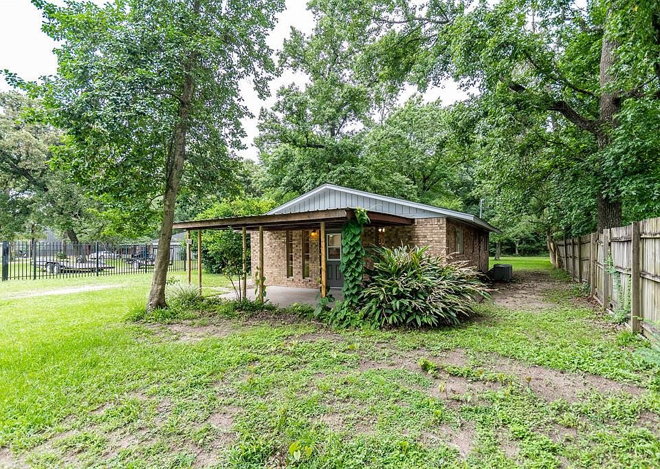 1st image of 21424 W Wallis Dr