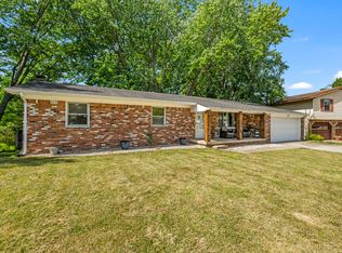 3030 Fairlawn Ct, Columbus, IN 47203
