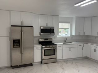 1155 E 81st St #A, Los Angeles, CA 90001