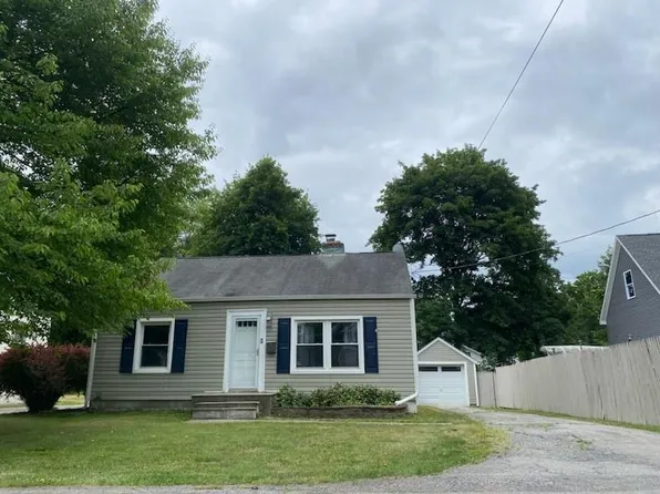 8 Miller Place, Poughkeepsie, NY 12601