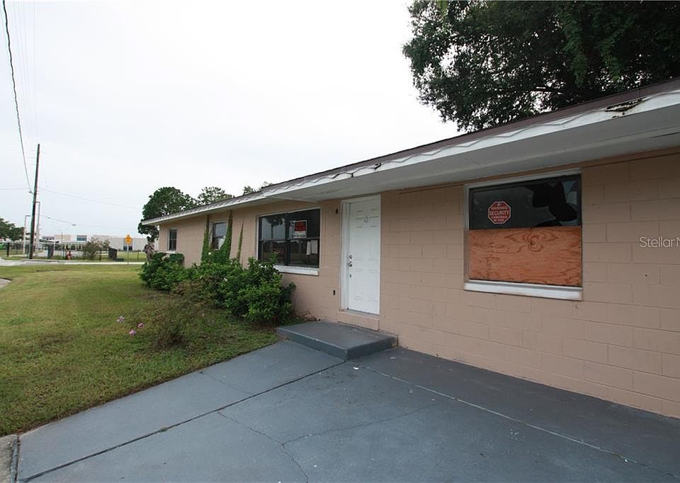 1st image of 1044 Campanella Ave