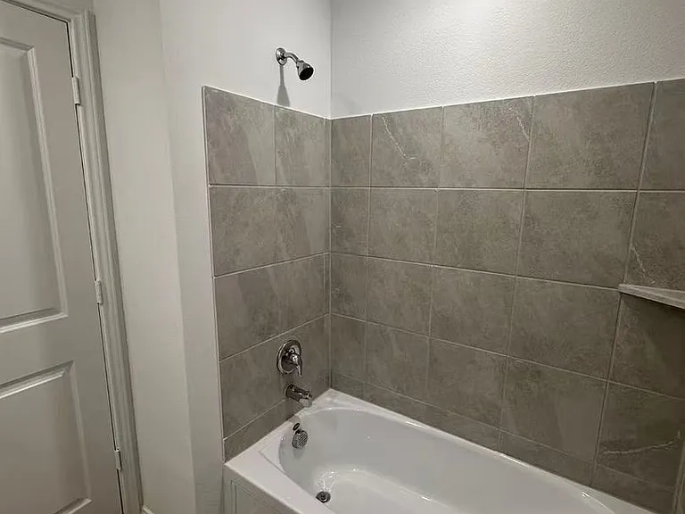 1132 Dashwood Dr — Photo 25