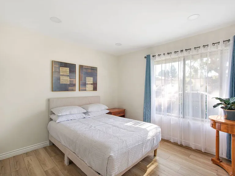 405 Nobel Ave #A — Photo 18