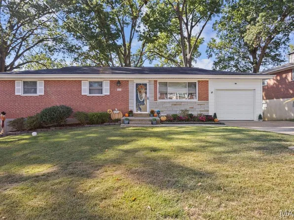 170 Bridgeview Ln, Saint Louis, MO 63129