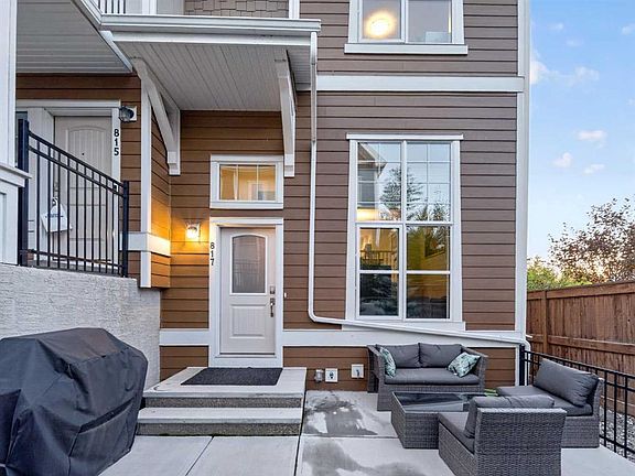 4th image of 817 NE Cranbrook Walk SE