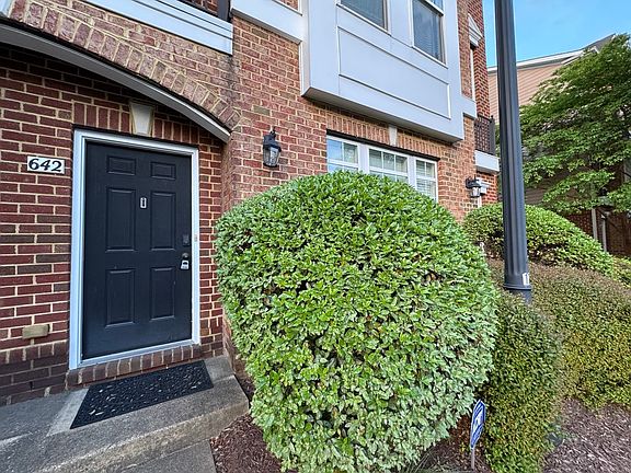 2nd image of 642 Claire Ln