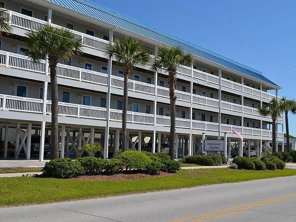305 N Topsail Dr #12