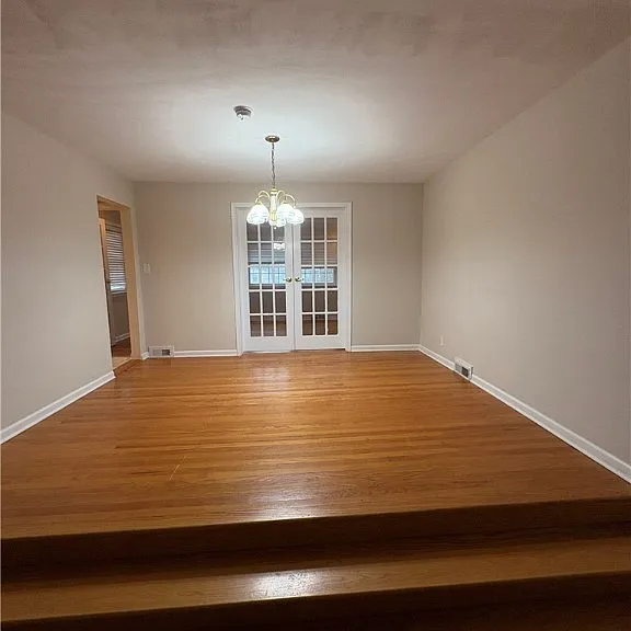 215 Locksley Rd — Photo 9