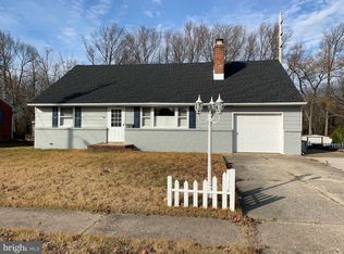 253 N Ulmer Ave, Gibbstown, NJ 08027