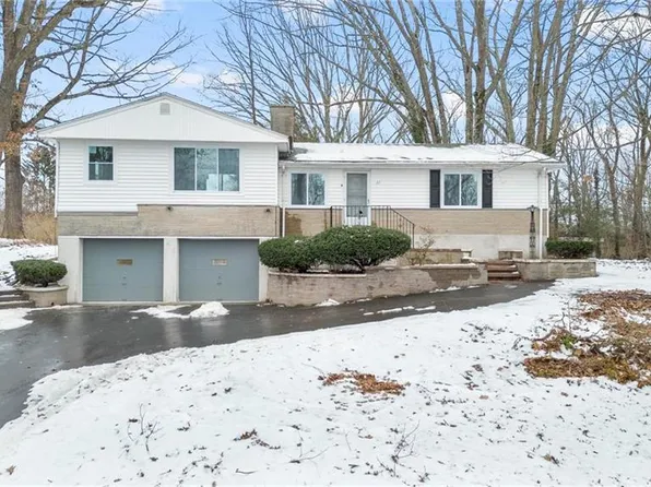 37 Idylwood Drive, North Branford, CT 06472