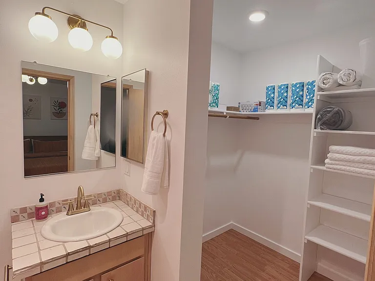 105 Country Club Rd #5 — Photo 11