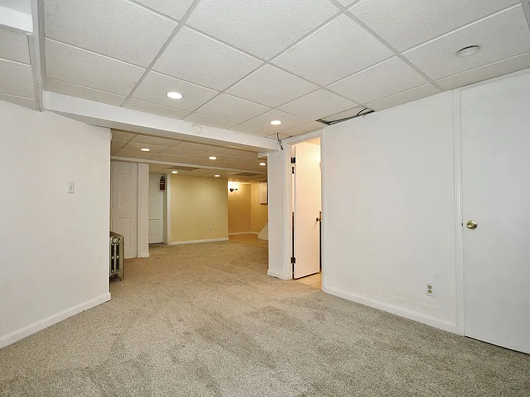 2106 West St — Photo 6