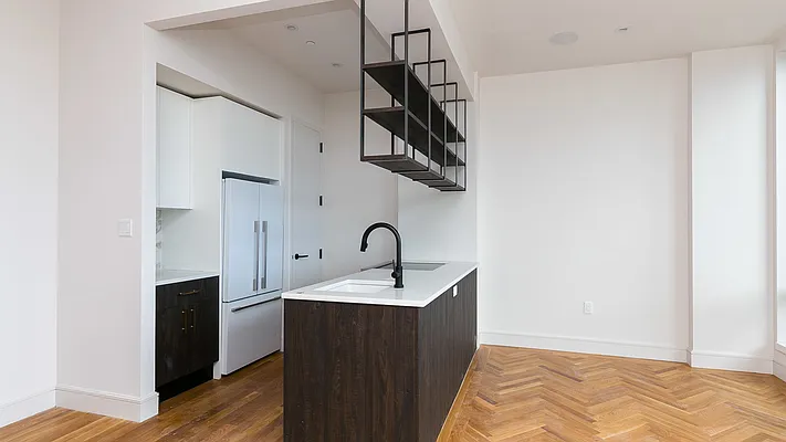 Rented by Nooklyn NYC LLC | media 37