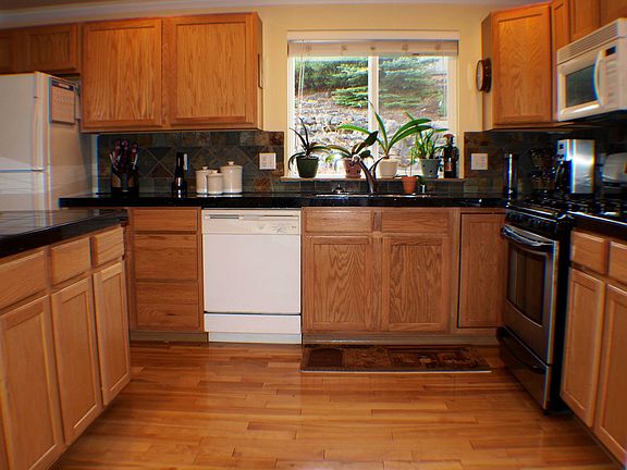 4th image of 8929 Coos Dr SE