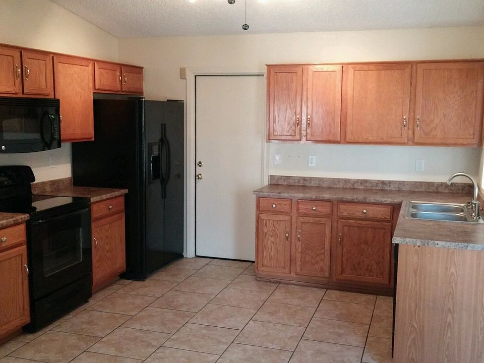 1st image of 15021 N 92nd Ave