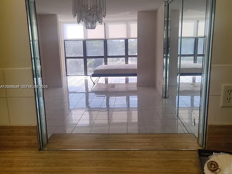 800 Parkview Dr #527 — Photo 10