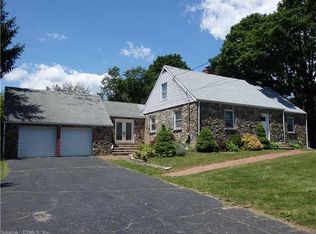 801 Daniels Farm Rd, Trumbull, CT 06611