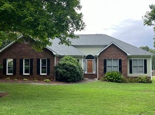 2234 Londonderry Dr, Gastonia, NC 28056