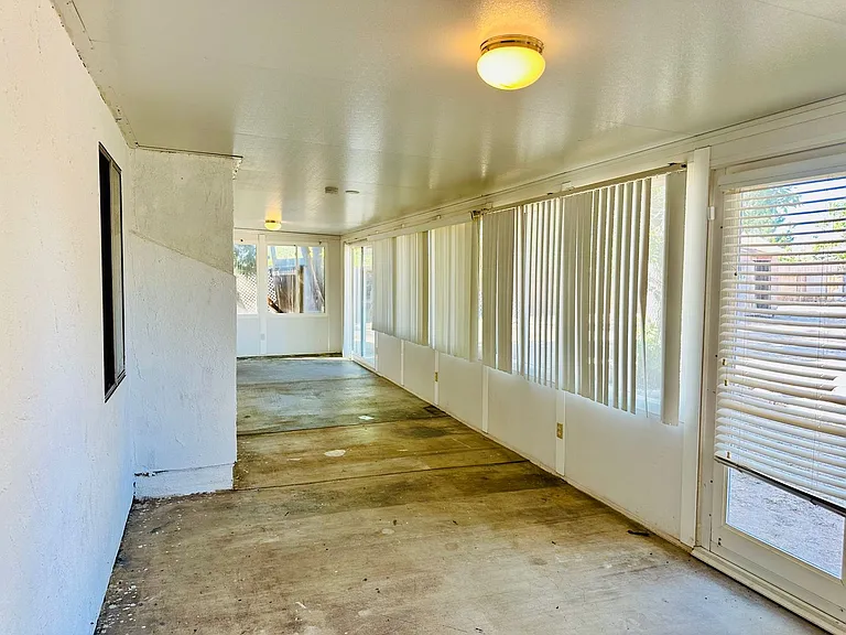 7578 Paisley Ave — Photo 22