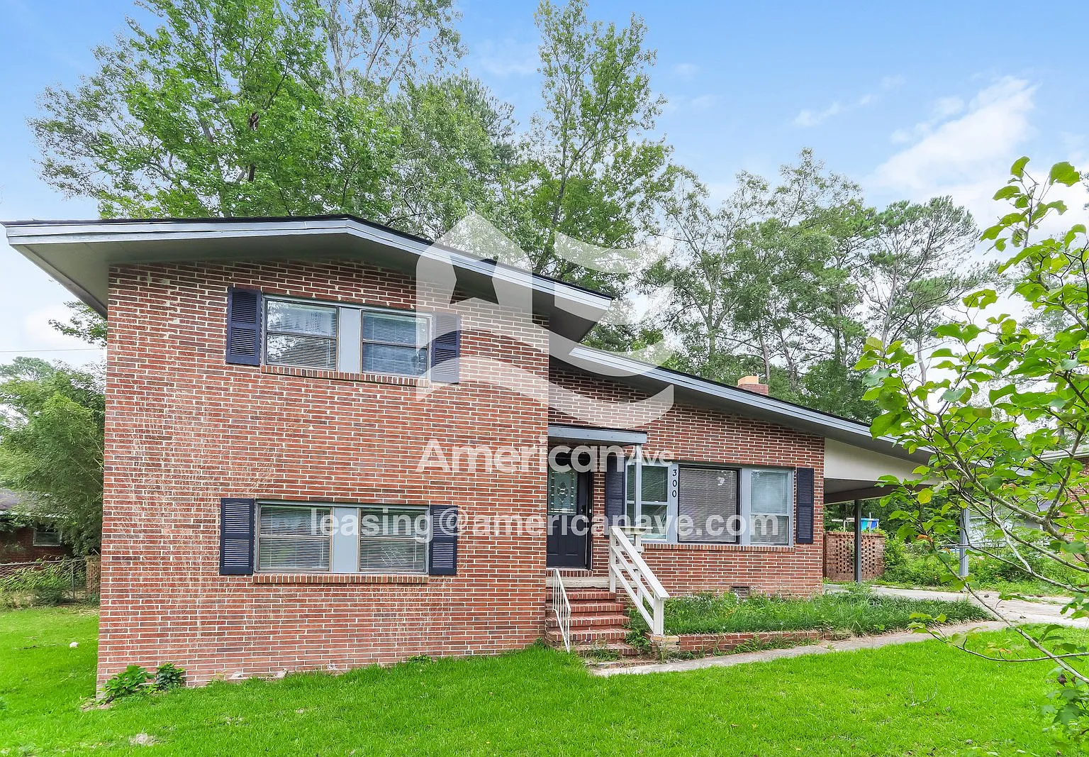 4 bed, 2.0 bath, 1700 sqft, $1,727 — Photo 1