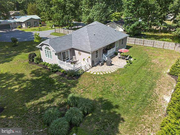 3rd image of 26013 Fawn Ln
