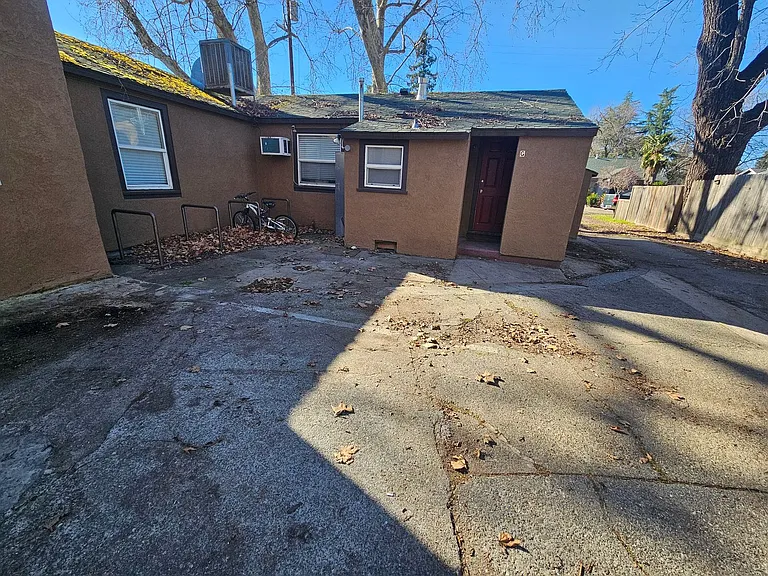 1930 Arcadian Ave #AR193 — Photo 3