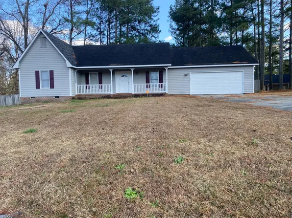 7909 Sumter Pl, Fayetteville, NC 28314