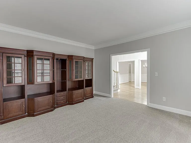 9345 Riverclub Pkwy — Photo 7