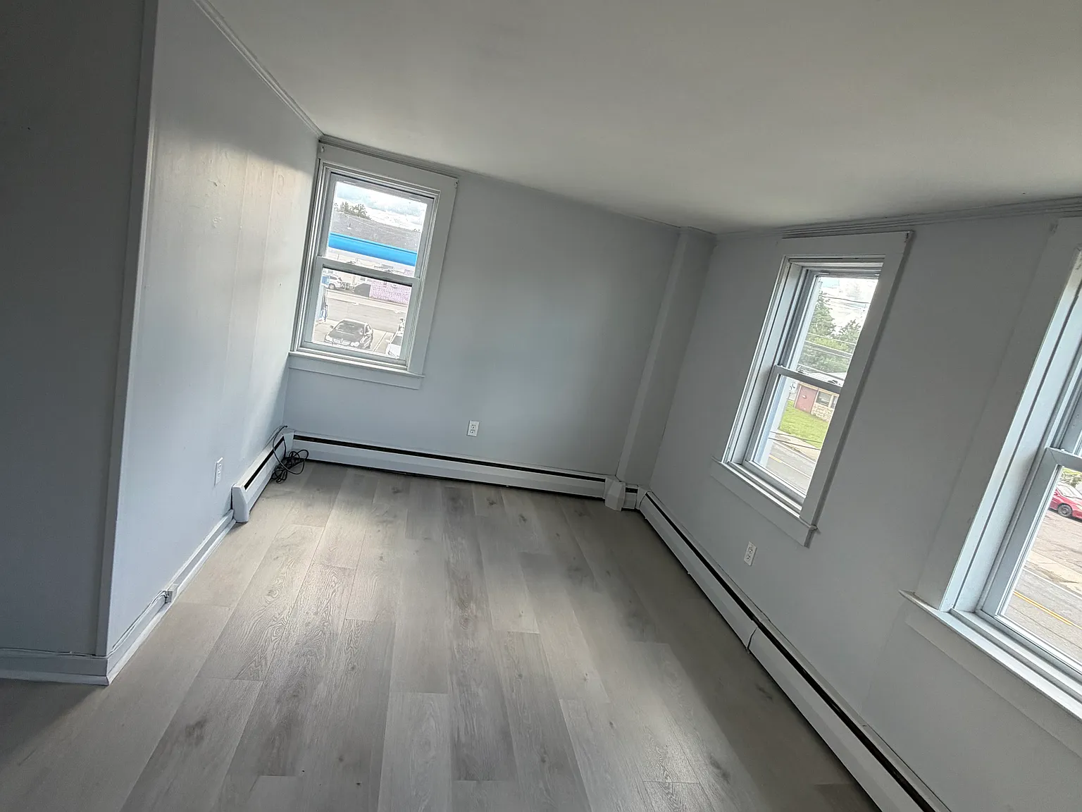 1 bed, $1,300 — Photo 4