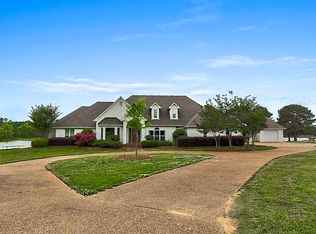 129 Meadow View Ln, Flora, MS 39071