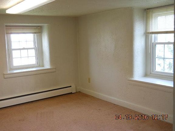 3rd image of 416 W Vine St APT 1E