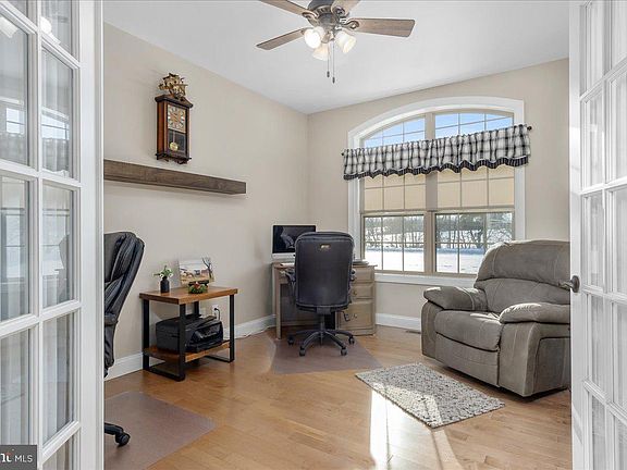 3rd image of 7654 Windmill Rd