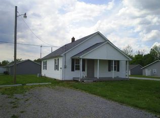 2961 N Reed Station Rd, De Soto, IL 62924